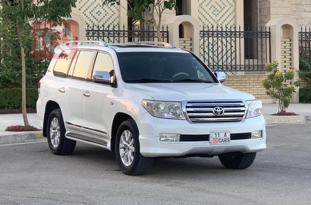 تويوتا لاندكروزر